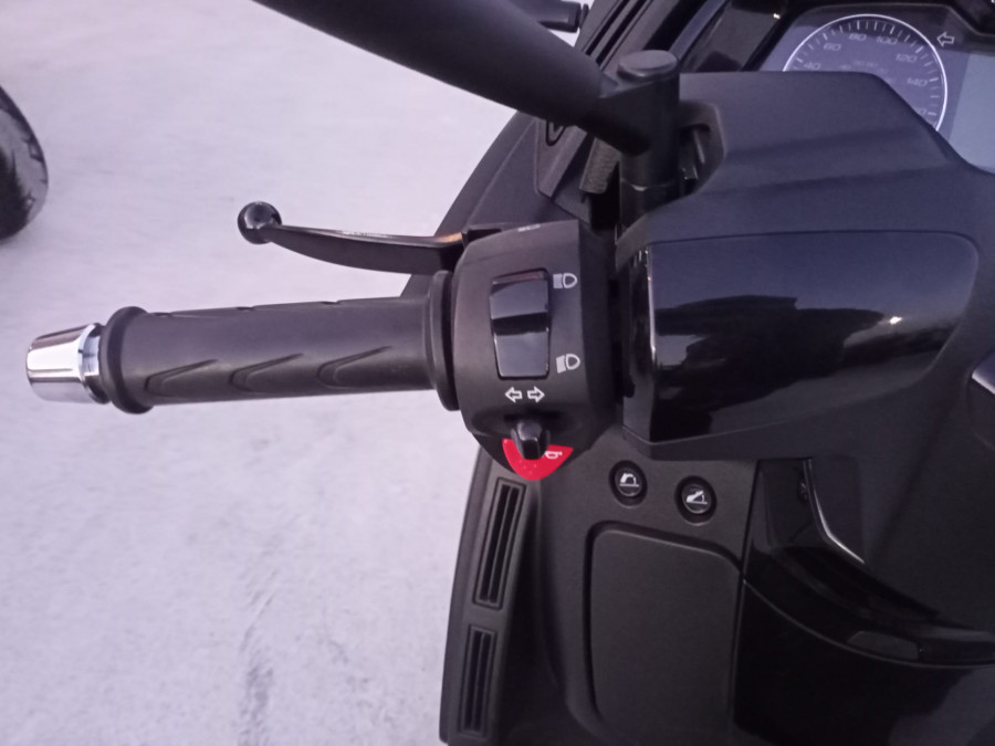 Imagen de Peugeot METROPOLIS 400 i