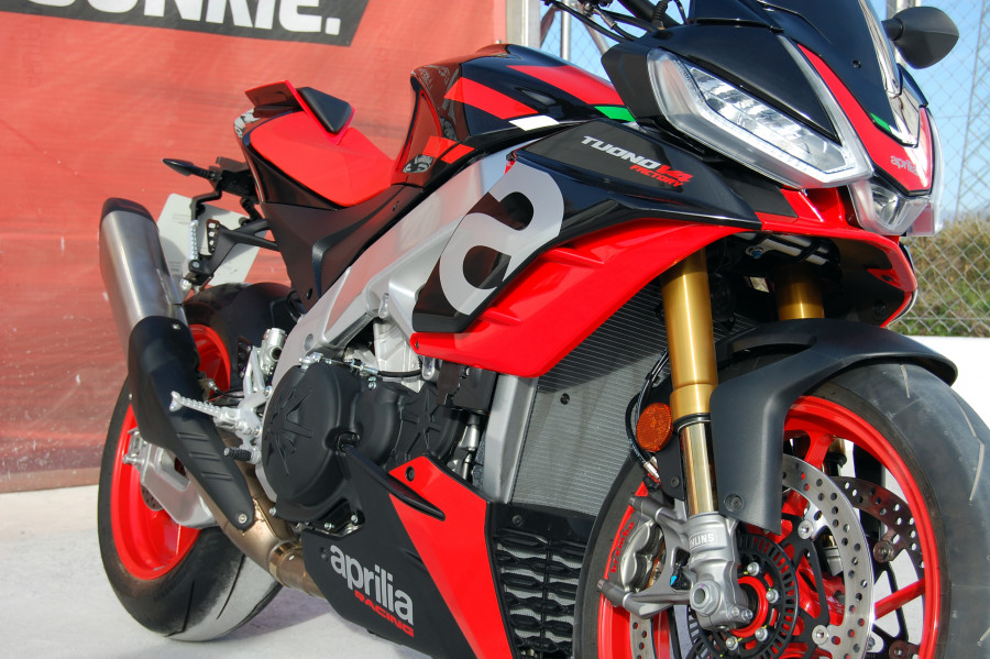 Imagen de Aprilia TUONO V4 1100