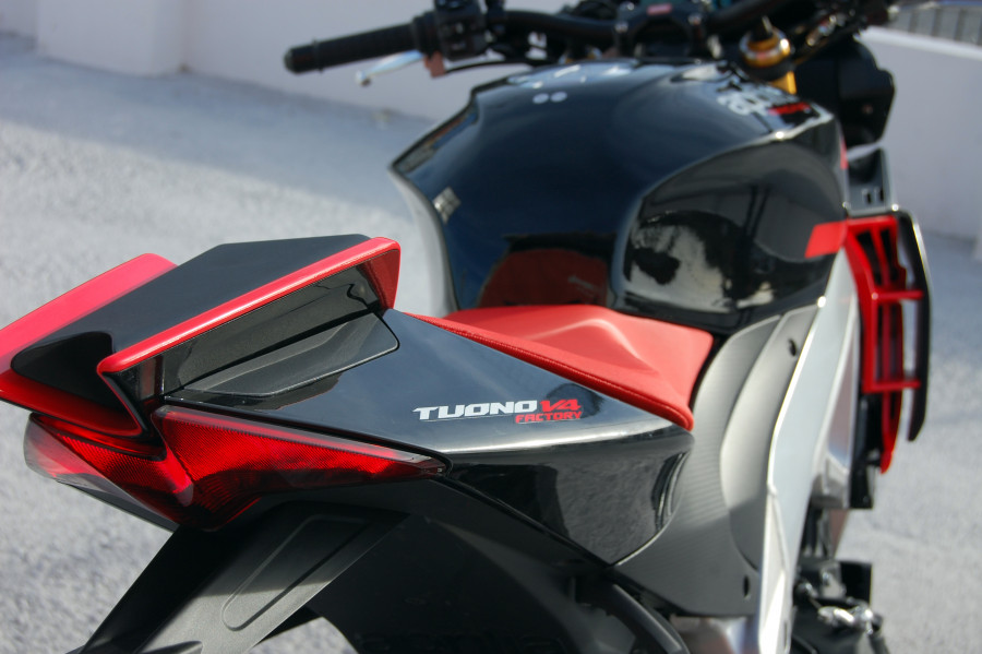 Imagen de Aprilia TUONO V4 1100
