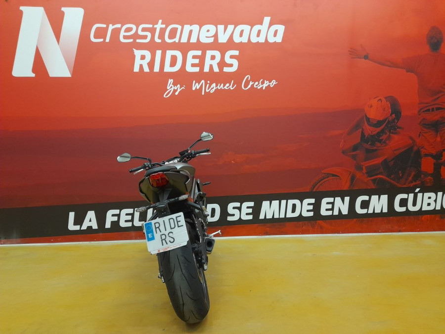 Imagen de Triumph STREET TRIPLE R