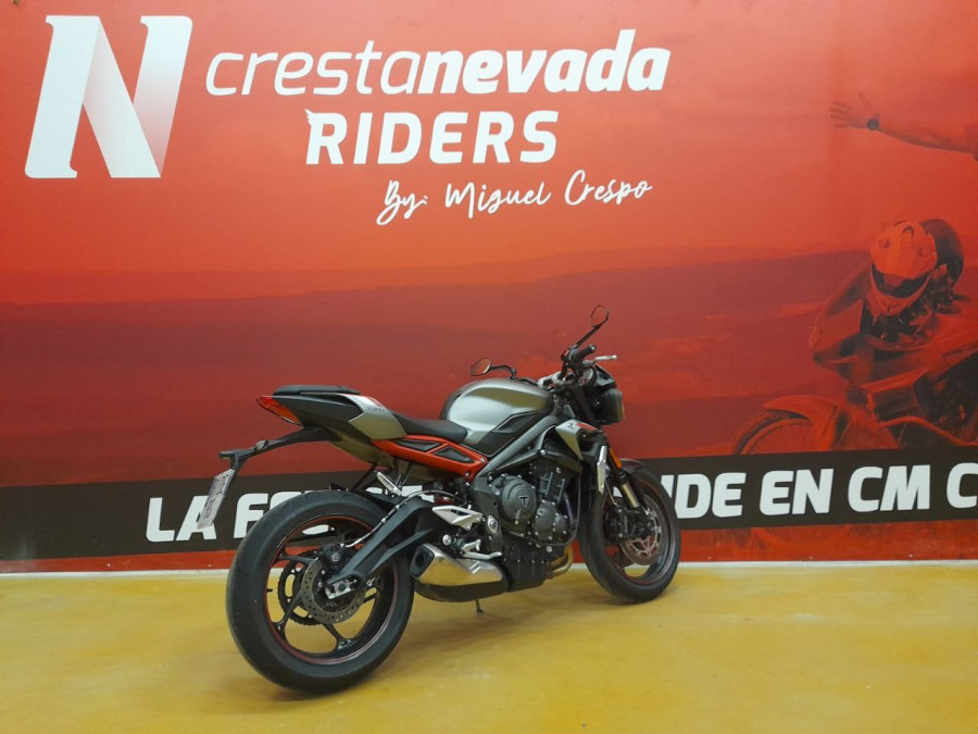 Imagen de Triumph STREET TRIPLE R