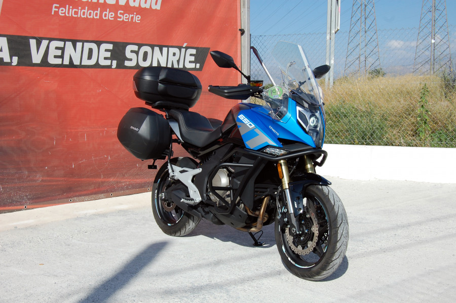 Imagen de CFMOTO 650MT